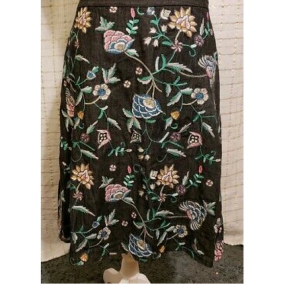 Dana Buchman embroidered A-line Jean skirt. - Picture 2 of 6